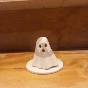 Fantasma " Fer " en Bizcocho con Plato Incluido